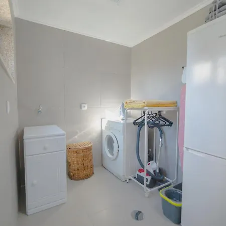 Guest - Maia House