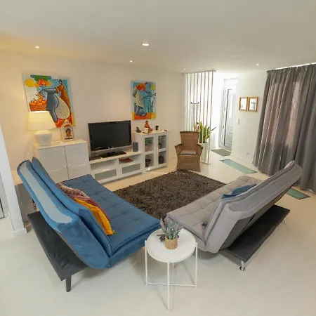 Villa Guest - Maia House *