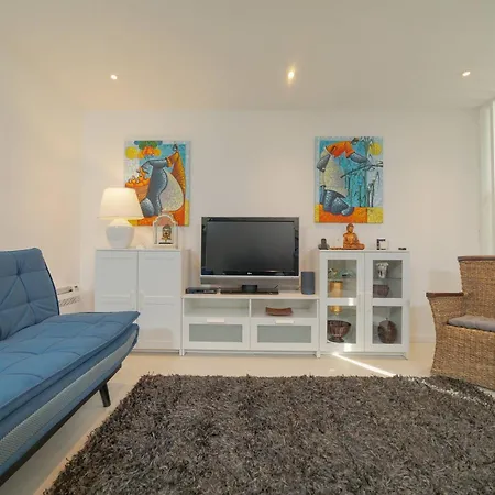 Vila Guest - Maia House *