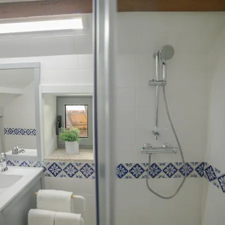 Guest - Maia House * Porto