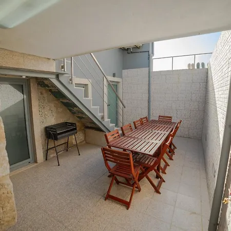 Guest - Maia House Vila Porto