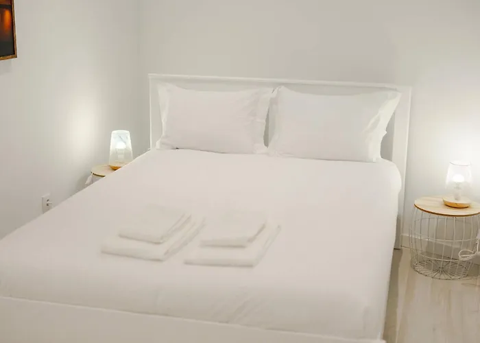 Guest - Maia House Villa