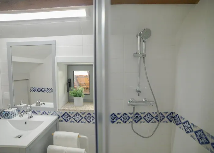 Guest - Maia House * بورتو