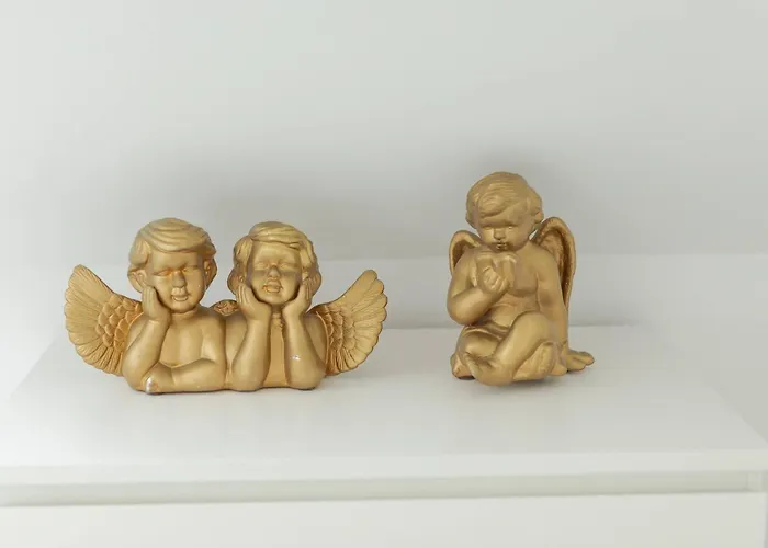 Guest - Maia House Villa